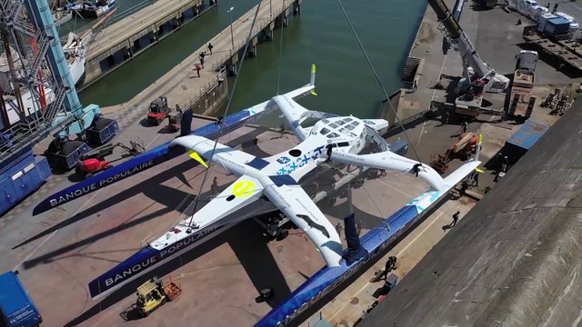 VoileBanquePop 2021 : MISE A L'EAU DU MAXI BANQUE POPULAIRE XI - VOILE BANQUE POPULAIRE