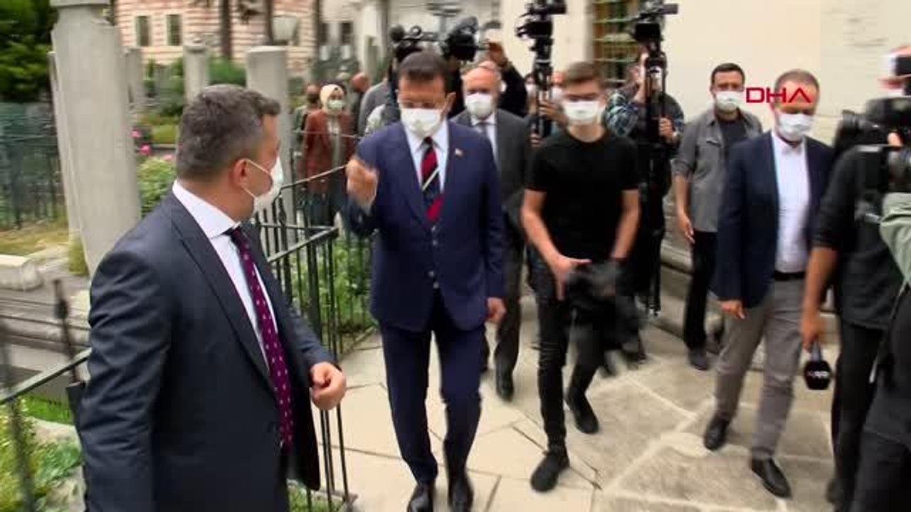 VALİ YERLİKAYA İLE İBB BAŞKANI İMAMOĞLU FATİH SULTAN MEHMET TÜRBESİ'NDE ANMAYA KATILDI