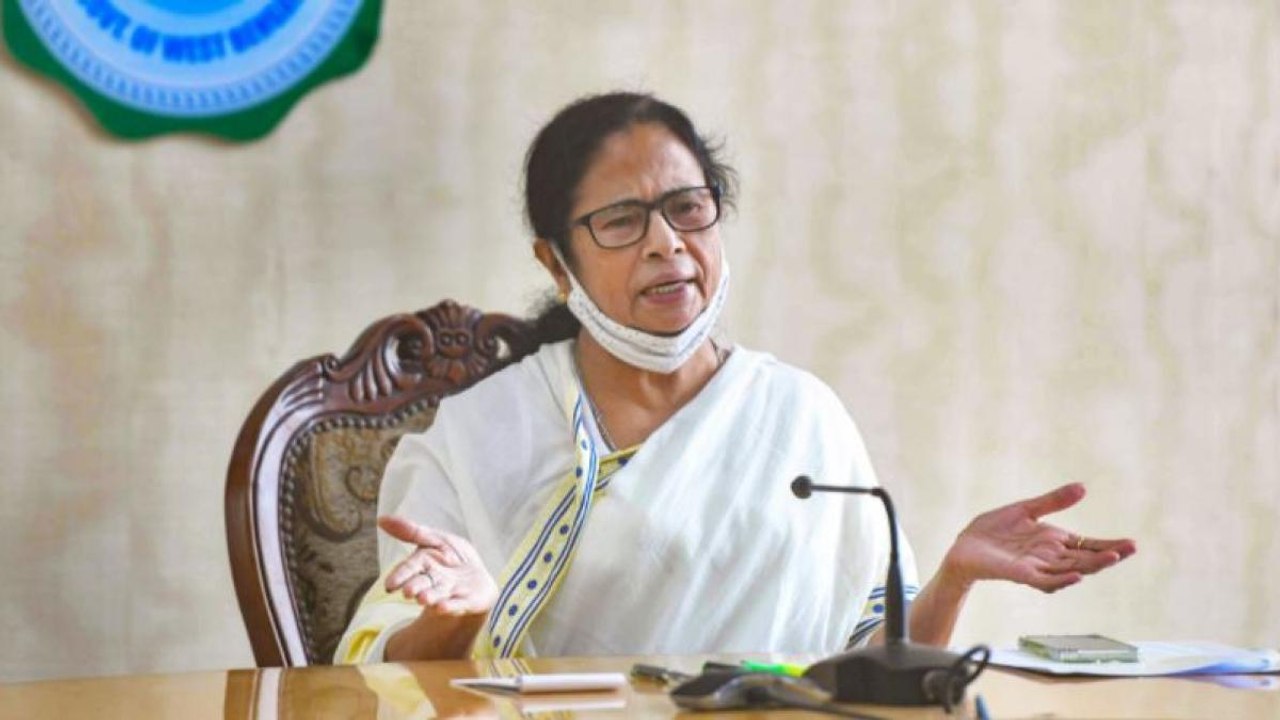 Mamata to hold PC today over Chief Secretary's transfer