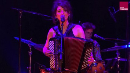 Chloé Lacan : VA (FIXI et l'Ultra Bal)
