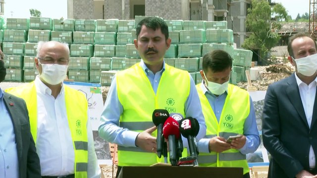 İZMİR - Bakan Kurum: 'Bizim amacımız İzmir'de dönüşüm sürecini bir an önce yapmaktır'