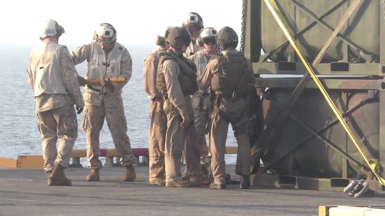 US Navy – Super Stalion Helicopter Flight Operations – Arabian Gulf