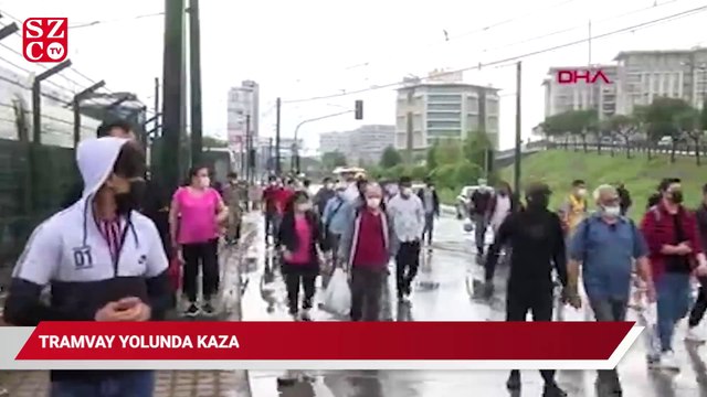 Tramvay yolunda kaza: Seferler aksadı