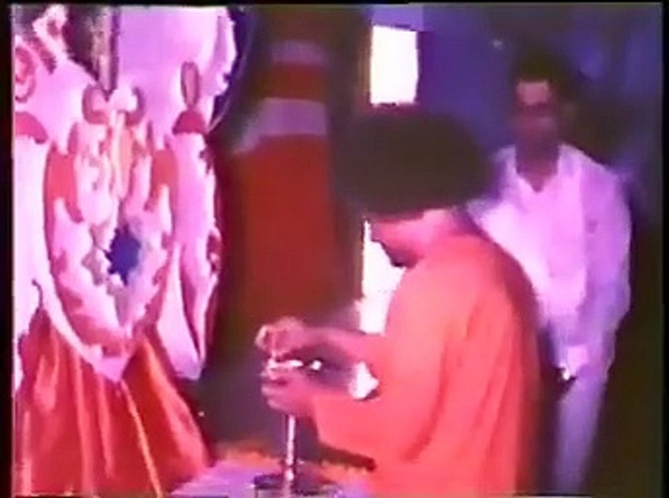A Rare And Delightful Video Young Sri Sathya Sai Baba | Sai Darshan | Sathya Sai Baba Blessings