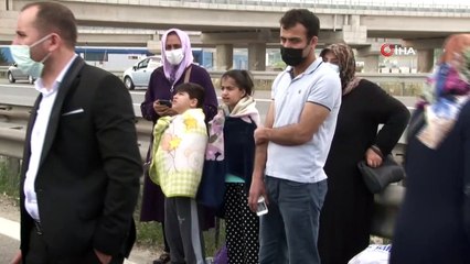 8 kişinin yaralandığı kazada korkusunu atlatmak için minik parmakları ile kulaklarını tıkadı