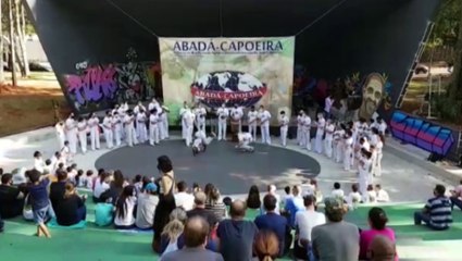 Após revitalização, praça do Country recebe ação com grafiteiros