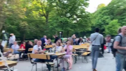 Les manifestants applaudis à leur retour au Bois de la Cambre