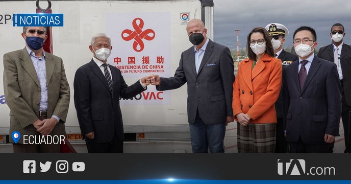 700 000 dosis de la vacuna Sinovac llegan al país