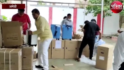 कोरोना प्रभावित लोगों के लिए स्मृति ईरानी ने भेजे साबुन और एन-95 मास्क