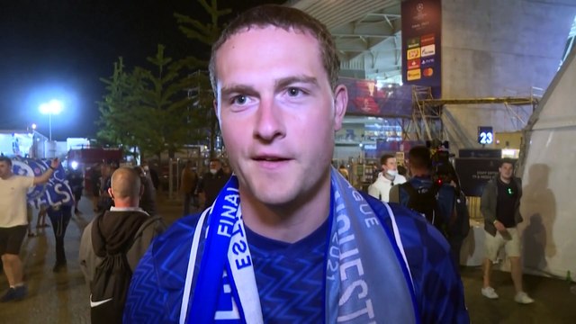 Porto em festa. Adeptos do Chelsea celebram vitória na Liga dos Campeões