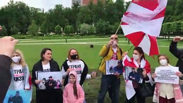 Viagem de barco entre Putin e Lukashenko embalada por protestos