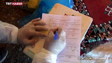 Tarım işçilerine tarlalarda koronavirüs testi yapılıyor