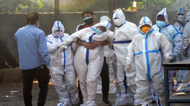 Third wave of corona coming soon in Delhi, IIT report warns