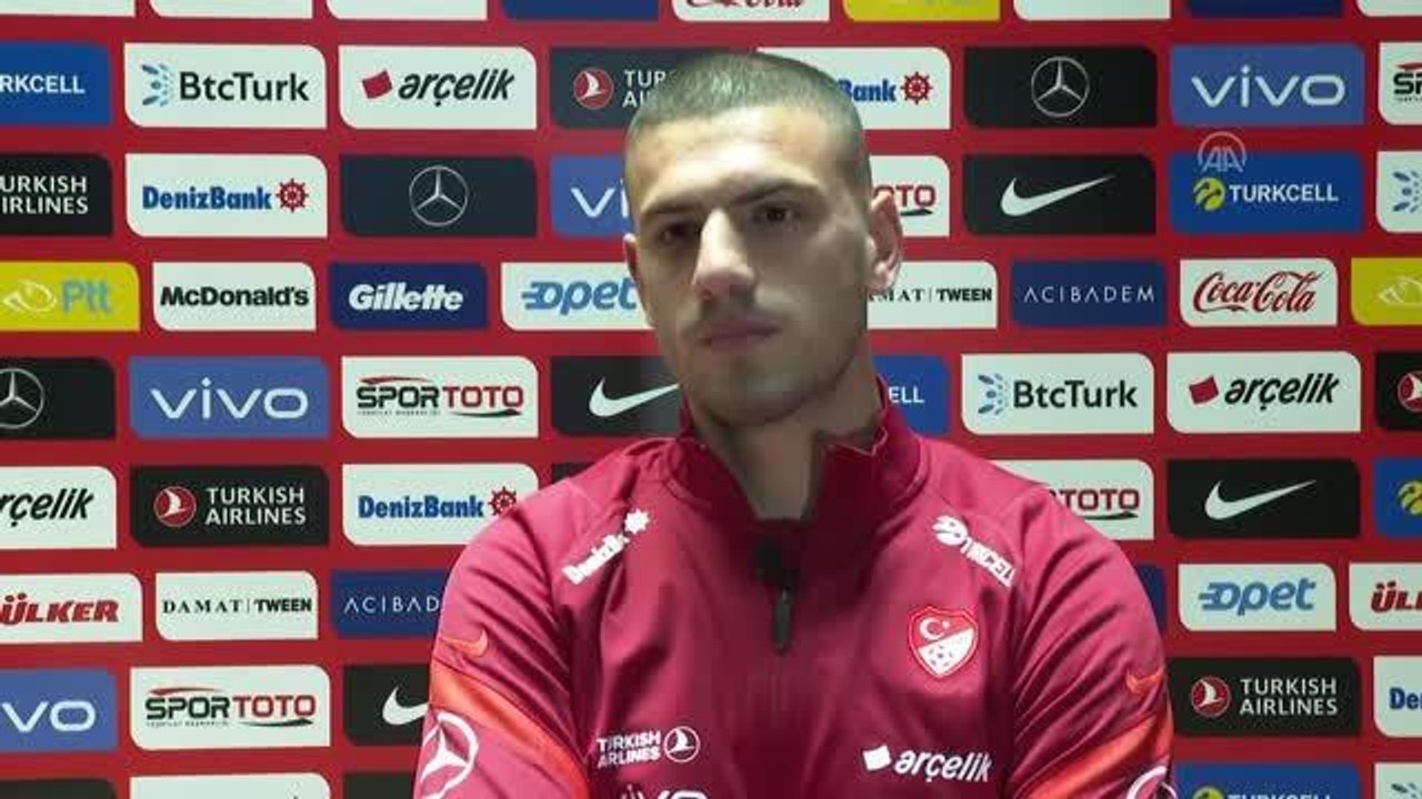 Milli futbolcu Merih Demiral: "(Juventus kariyeri) Bana çok şey katıyor, tecrübe ediniyorum"