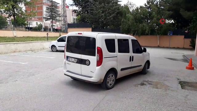 500 uyuşturucu hapla yakalanan 2 kişi tutuklandı