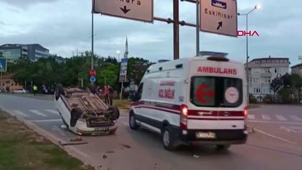 KOCAELİ TAKLA ATAN OTOMOBİLİN SÜRÜCÜSÜ KAÇTI