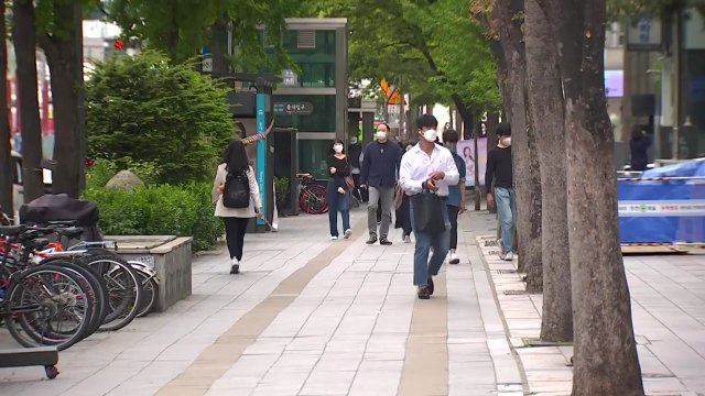 [날씨] 중부 흐리고 선선...남부 맑고 초여름 더위 / YTN