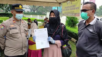 Polsek Cikarang Beri Tes Swab Antigen Gratis kepada Pemudik, Sopir Angkot & Ojol