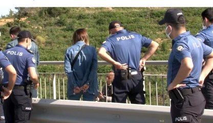 Son dakika! İntihar teşebbüsünü izlerken kaza yaptı, yardımına olay yerindeki polisler koştu