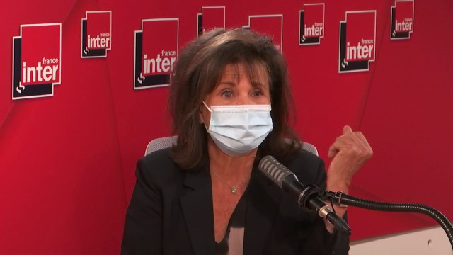 Anne Sinclair : Ca paraît invraisemblable que je n'aie été au courant de rien, et ça me paraît à moi aussi invraisemblable aujourd'hui. Mais, non, je ne savais pas. Je ne suis pas très douée pour le journalisme d'investigation !