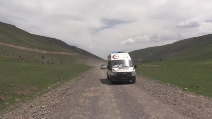 Sağlık ekipleri kırsaldaki engelli vatandaşları aşılamak için yoğun çaba harcıyor