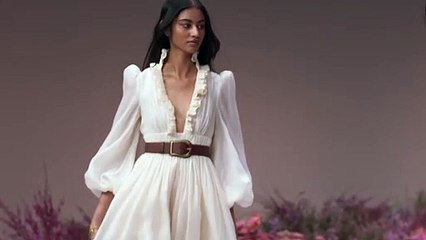 موضة الفساتين بأكمام منفوخة يمكنك ارتدائها في أي وقت