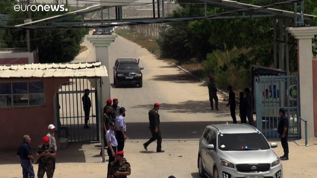 شاهد: رئيس المخابرات المصرية عباس كامل يجتمع بقيادات حماس في غزة