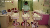 Los chinos podrán tener tres hijos