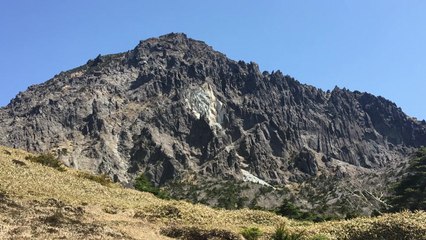 한라산 백록담 암벽 일부 붕괴 / YTN