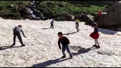 Mayıs ayında doyasıya kartopu keyfi
