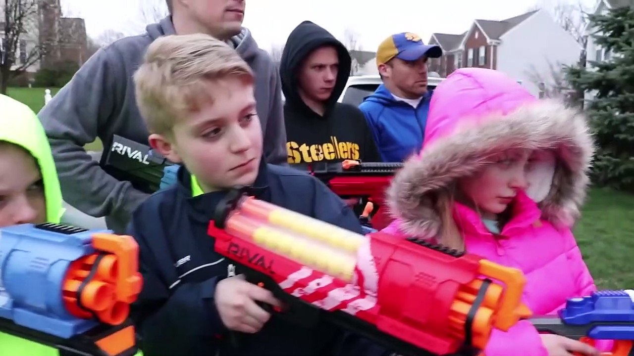Nerf War :  1 Million Subscribers!!!