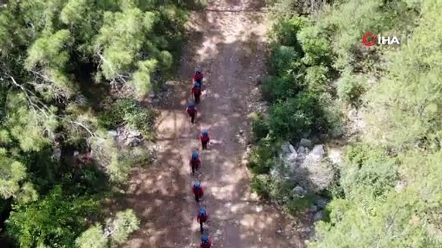 Antalya’da arama kurtarma ekipleri 6 gündür haber alınamayan dağcı için alarma geçti