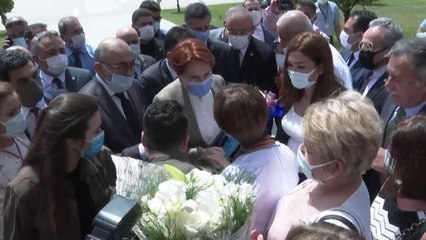 İYİ Parti Genel Başkanı Akşener, esnafı ziyaret etti