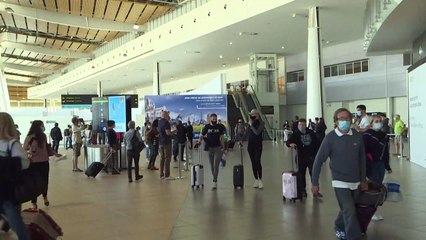 Κομισιόν: Να σταματήσουν επιπλέον τεστ και καραντίνα για τους πλήρως εμβολιασμένους