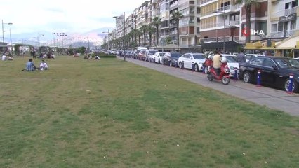 İzmir'de kafe ve restoranlarda normalleşme hazırlığı