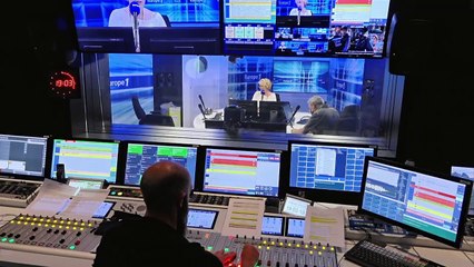 "Plus facile d'aller au paradis qu'en Algérie" : les restrictions désespèrent la diaspora