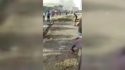 Son dakika haberi... YPG/PKK Suriye'nin Münbiç ilçesinde zorla silah altına alma uygulamasını protesto eden halka ateş açtı