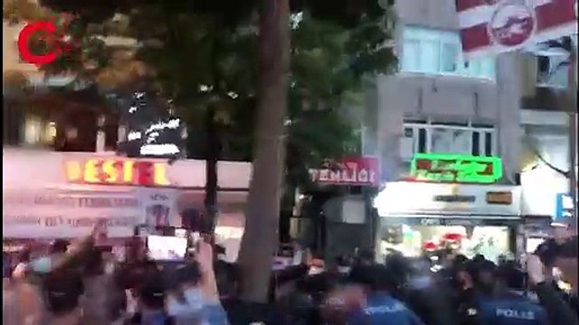 İstanbul’da gezi direnişi anmasına polis müdahalesi, muhabirimize darp