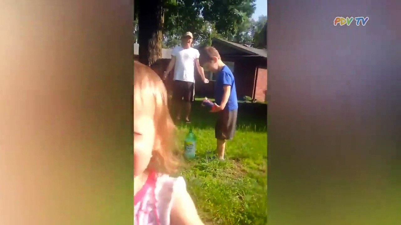 Funniest Babies And Kids Video Compilation Of The Week-Try Not To Laugh Cute Baby Video(Part 6）