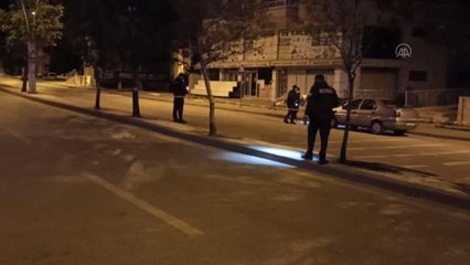 Kahramankazan'da polise bıçakla saldıran kişi silahla yaralanarak durduruldu