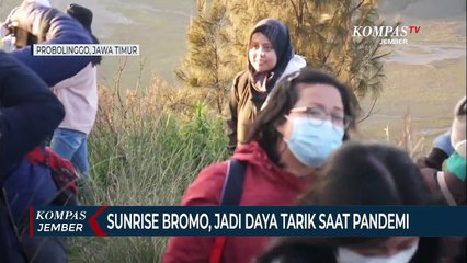 Wisatawan Memadati Gunung Bromo untuk Menikmati Sunrise dari Bukit Cinta