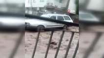 Son dakika haber! Manisa'da sel felaketi: Sel suları otomobili böyle sürükledi