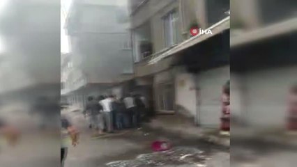 Son dakika 3. sayfa: Avcılar'da korkutan yangın: Yanan binanın 2. katından böyle atladı