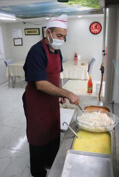 Doğu Marmara ve Batı Karadeniz'de kademeli normalleşme süreci kapsamında yeme içme yerleri açıldı