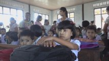 Birmania abre los colegios tras el golpe de Estado y entre huelga de docentes