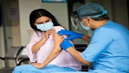 Vaccine लगवाने के बाद इन लोगों को है Infection का खतरा ! जानें क्या कहते हैं Doctors | Boldsky