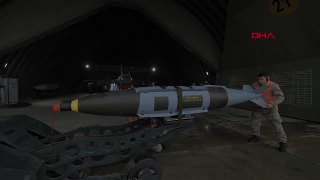 Akar, Türk Hava Kuvvetlerinin kuruluşunun 110. yılında Hava Kuvvetleri Komutanı ve personeliyle görüştü