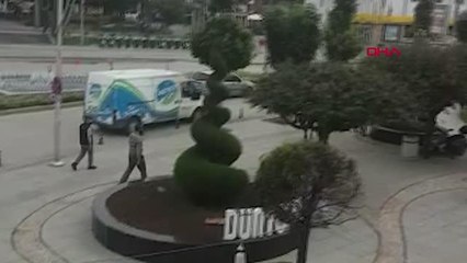 ÇORUM OTLAK YERİNDEN KAÇAN ATLAR, KENT MERKEZİNE İNDİ