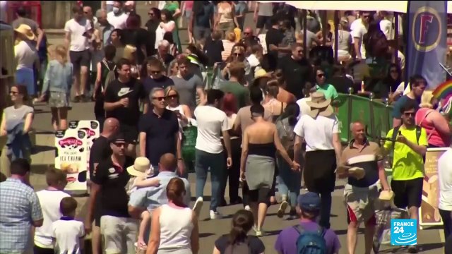 In UK, scientists fears that new variants of coronavirus lead to a third wave