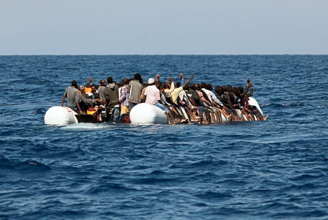 Pandemie und Flucht: Rettet noch wer im Mittelmeer?
